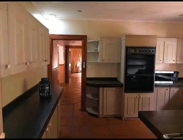 5 BEDROOM HOUSE FOR SALE IN GEDULD